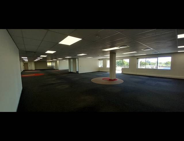 1,609M² OFFICE TO LET IN WOODMEAD